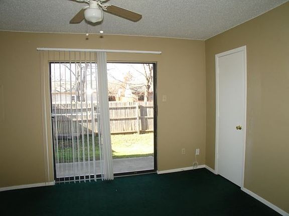 4th image of 504 Kings Way Dr