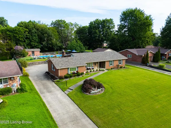 2301 Windsor Forest Dr, Louisville, KY 40272