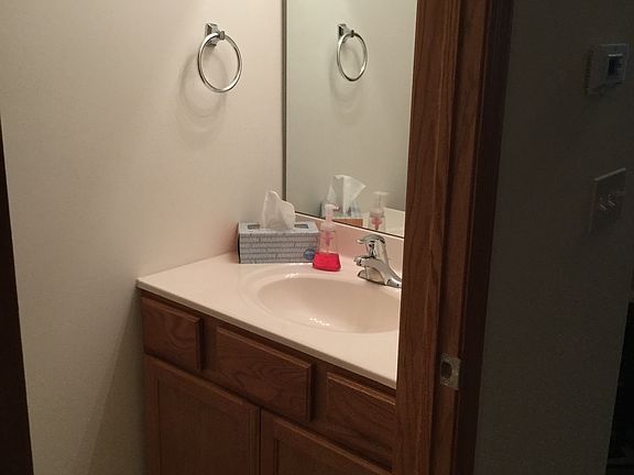 First floor 1/2 bath