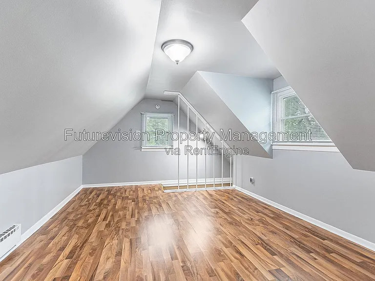 28 S Richmond Ave — Photo 25