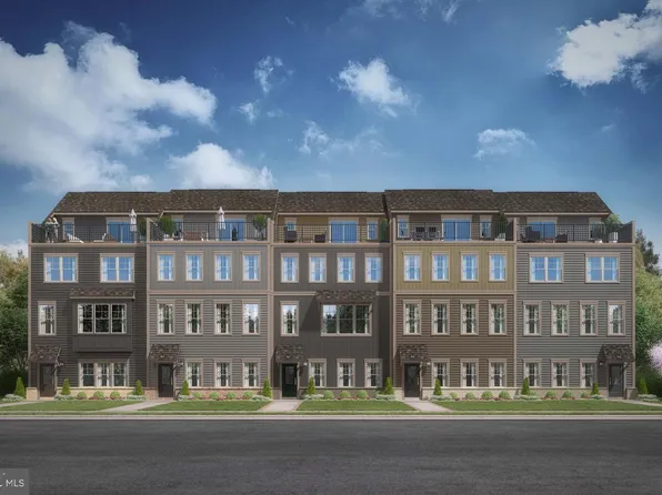 17391 Walnut Grove Way, Dumfries, VA 22026