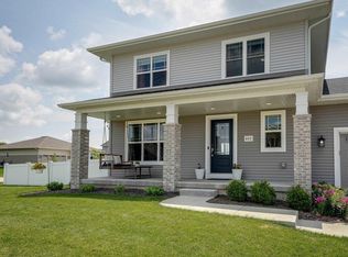 897 Yellowwood Pl, Sun Prairie, WI 53590