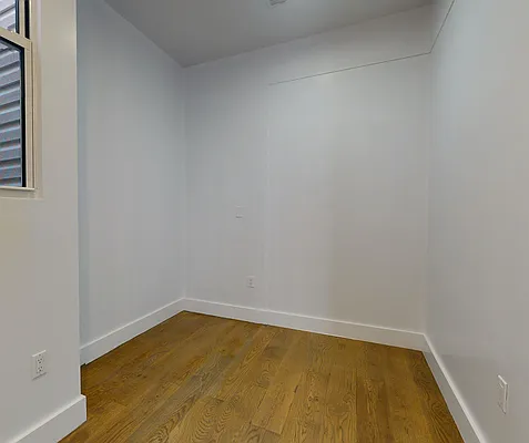 Rented by Bond New York | media 32