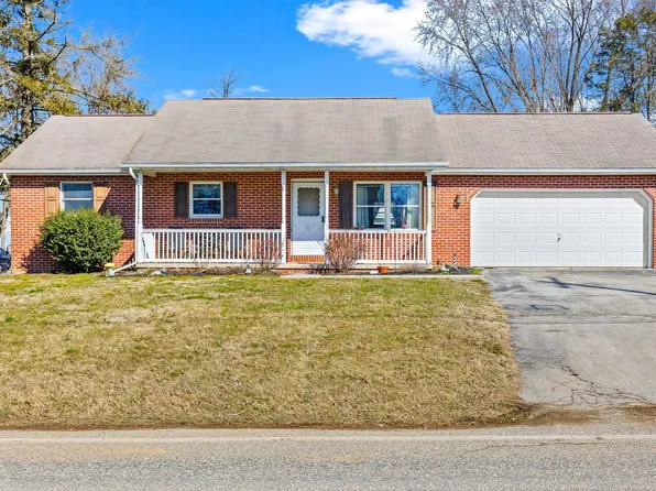 921 Stoverstown Rd, York, PA 17408