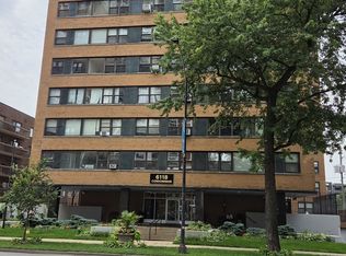 6118 N Sheridan Rd 208, Chicago, IL 60660