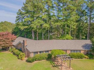 371 Sundown Farm Dr, Eastanollee, GA 30538