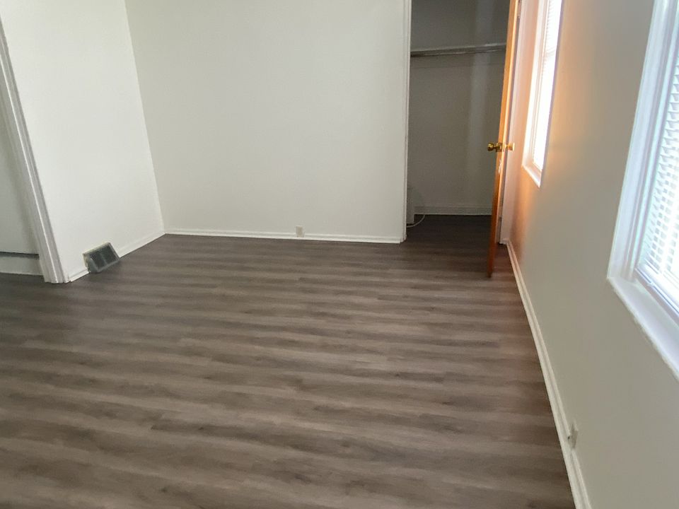 2 Living room_05092025