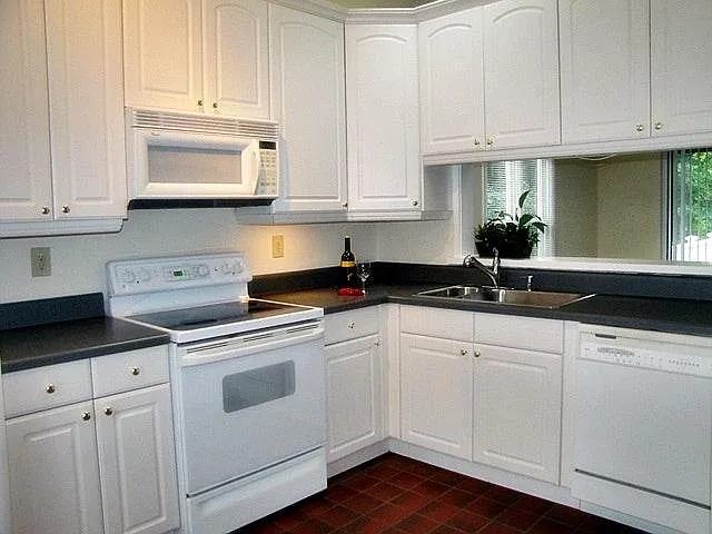 14010 Autumn Woods Rd — Photo 21