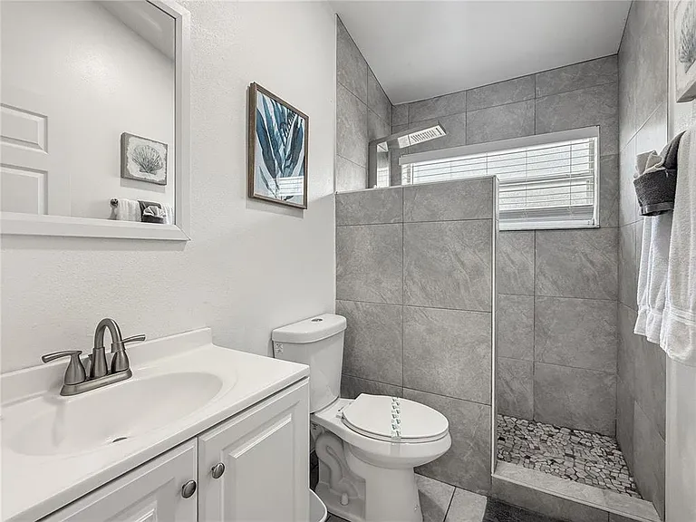 2512 Oneida Loop — Photo 24