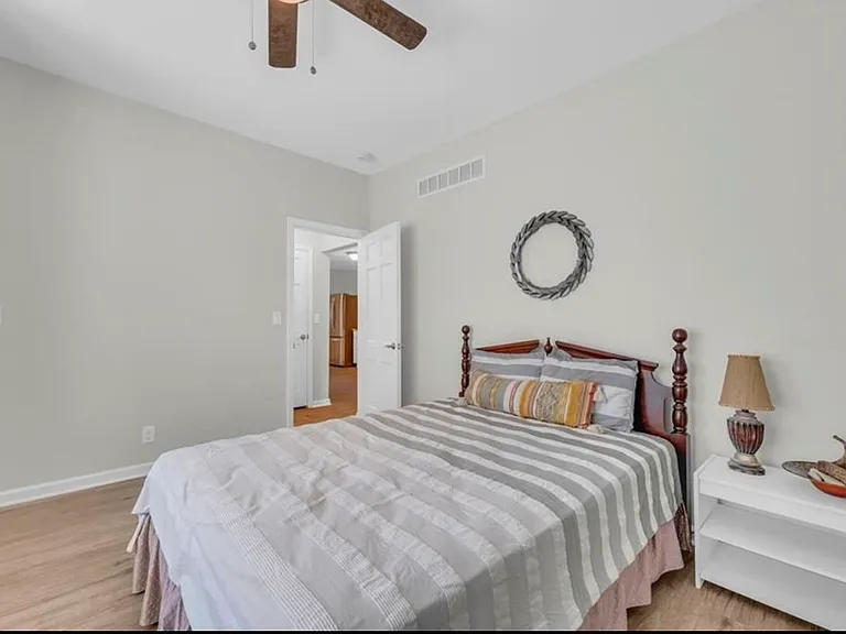2942 Wayne Ave #1 — Photo 16