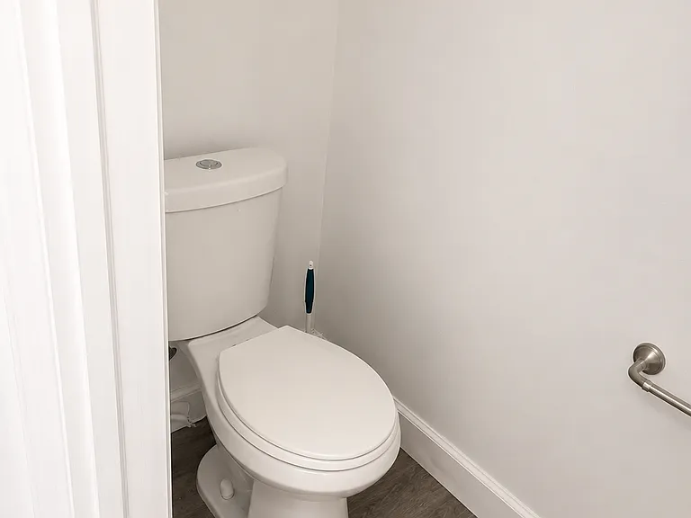 30 Windy Point Dr — Photo 11