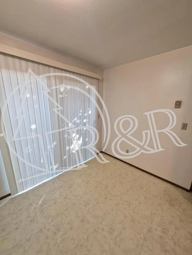 2 bed, 800 sqft, $1,550 — Photo 3