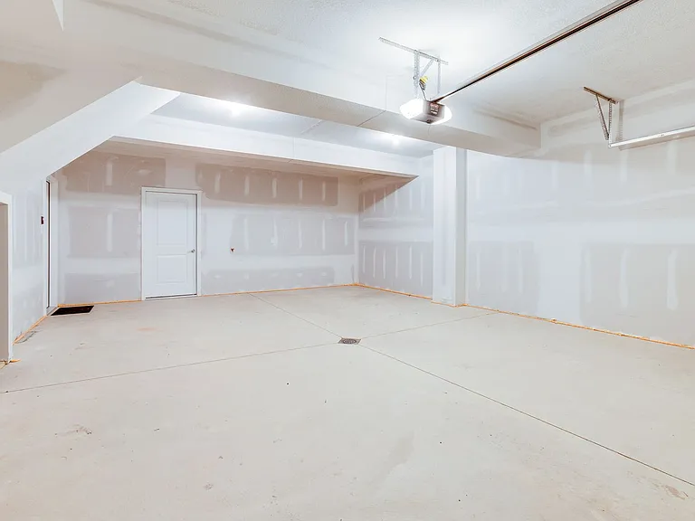5003 Stefano Dr — Photo 41