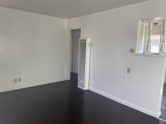 4th image of 208 N Vecino Dr #1/2