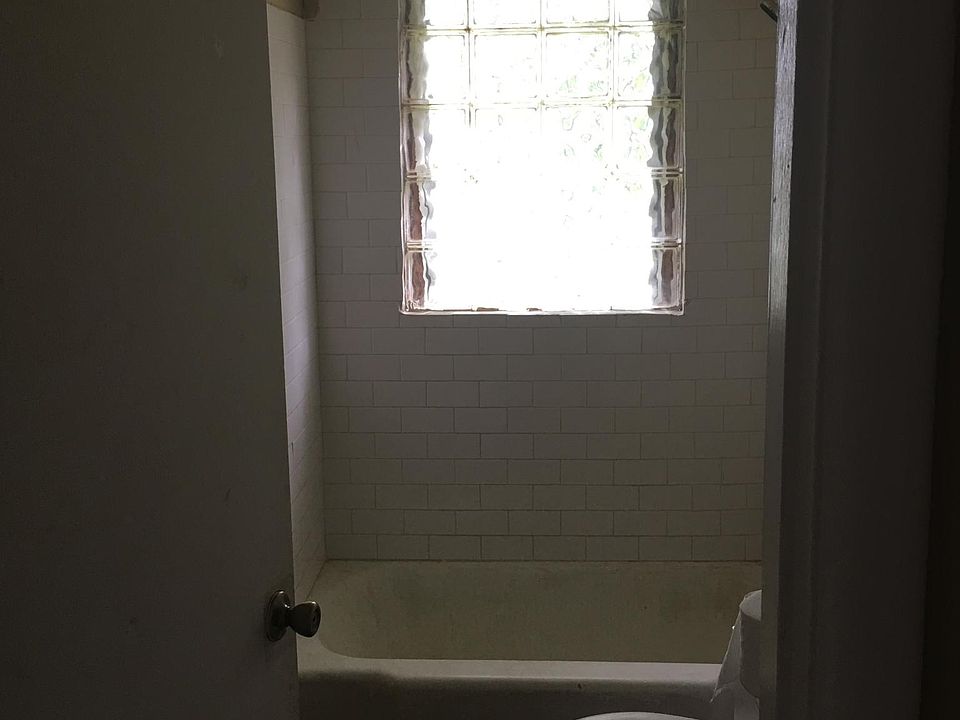 1st image of 653 Lombardy Dr #A