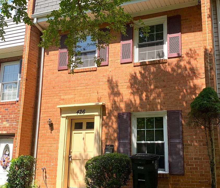 1st image of 426 W Cadbury Dr