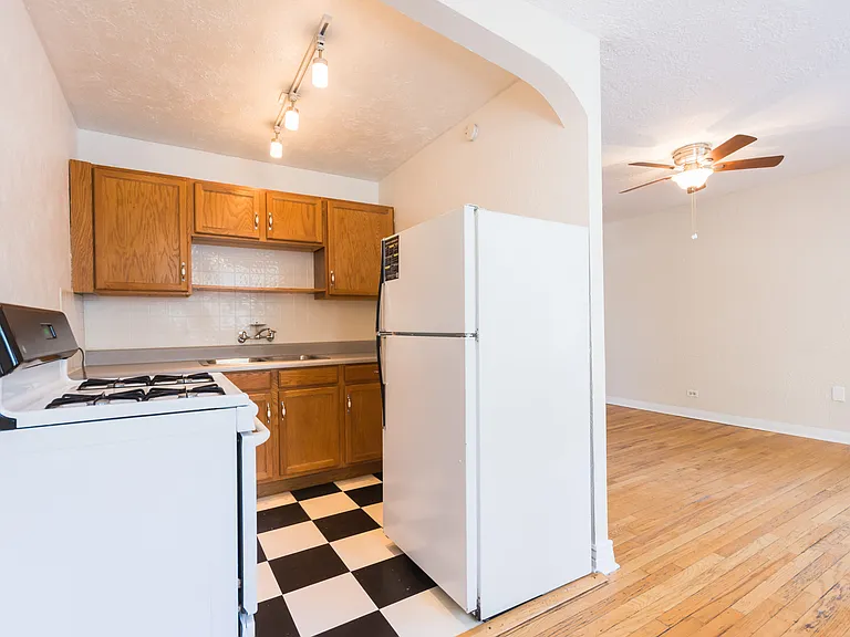 Elegante Apartments — Photo 21