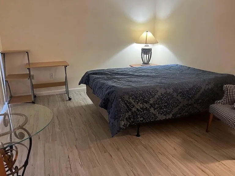 9440 Meadowood Dr #102 — Photo 16