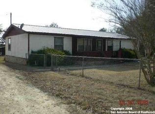 541 Oak Dr, Bandera, TX 78003