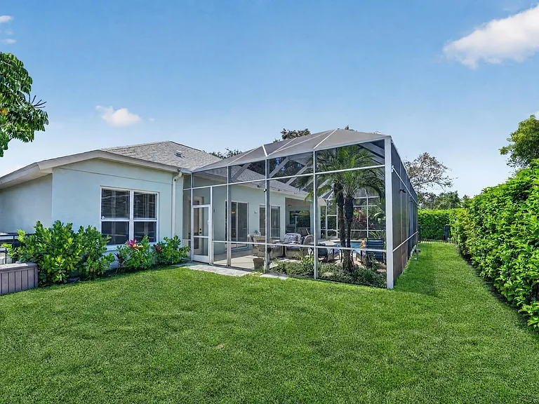 8003 Spring Marsh Dr — Photo 38