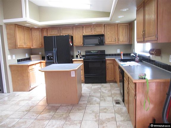 2nd image of 1201 Cottonwood Dr
