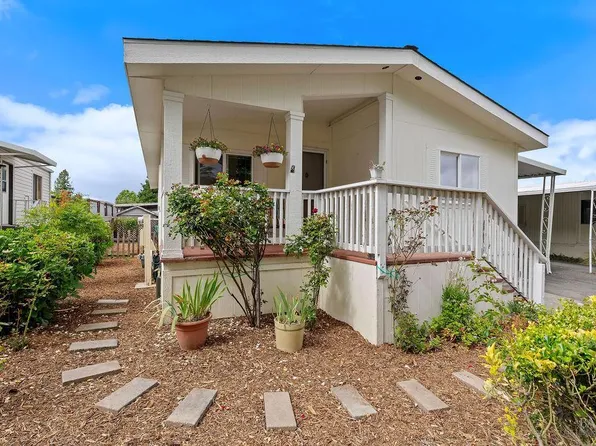 6800 N Redwood Avenue, Sebastopol, CA 95472