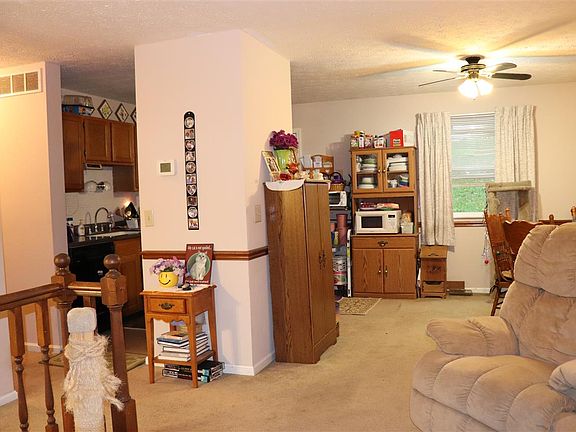 3rd image of 159 Meadow Hill Dr