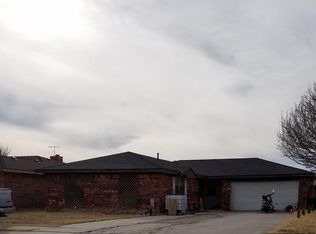 1706 Sunset Ave, Dumas, TX 79029