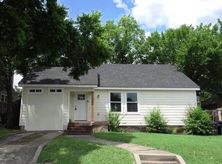 905 E Morningside Dr, Fort Worth, TX 76104