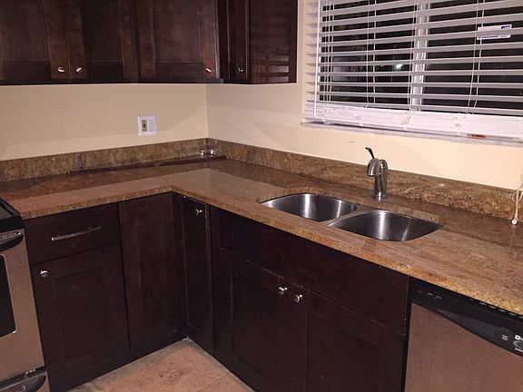 4th image of 1421 Sussex Dr