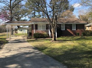 720 Poplar St, Faison, NC 28341