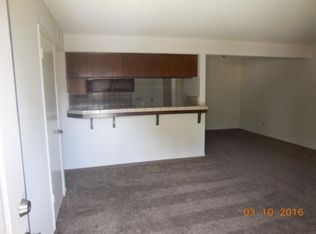 6700 N Half Moon Dr APT C, Bakersfield, CA 93309