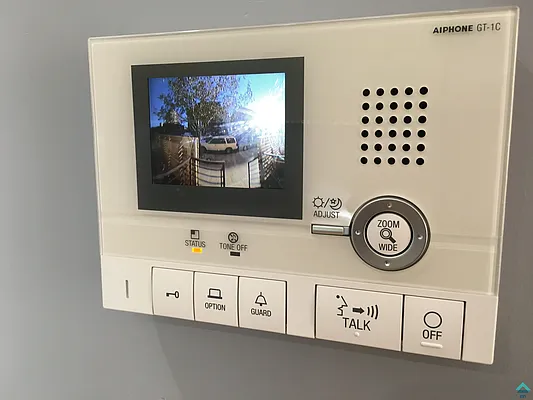 Rented by EXR | media 70