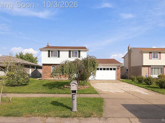 2nd image of 37718 Douglas Ct