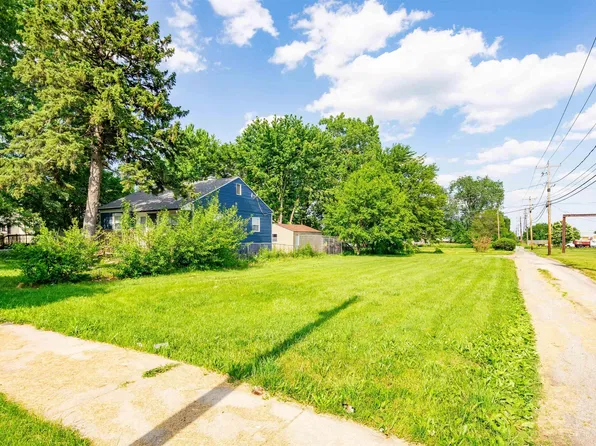 326 S Illinois St, South Bend, IN 46619