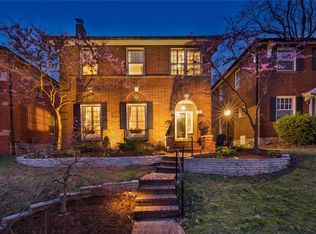 7161 Pershing Ave, Saint Louis, MO 63130