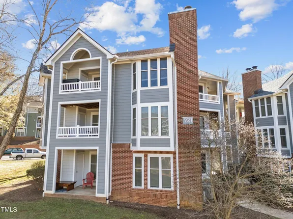 921 Washington St APT 101, Raleigh, NC 27605