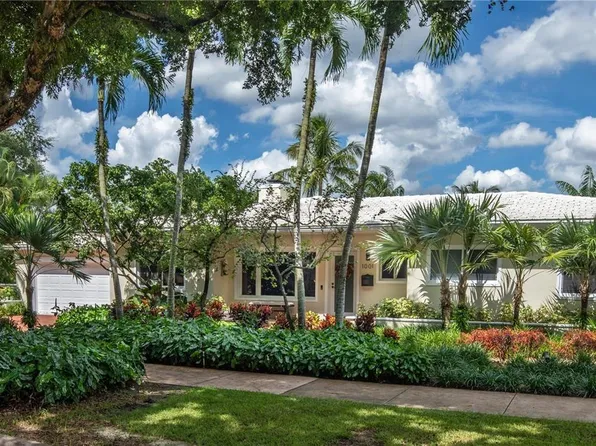 1001 S Alhambra Cir, Coral Gables, FL 33146
