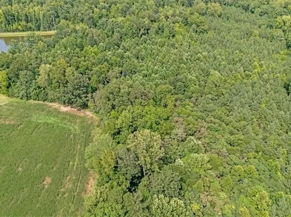 4 Ballsville Rd, Powhatan, VA 23139
