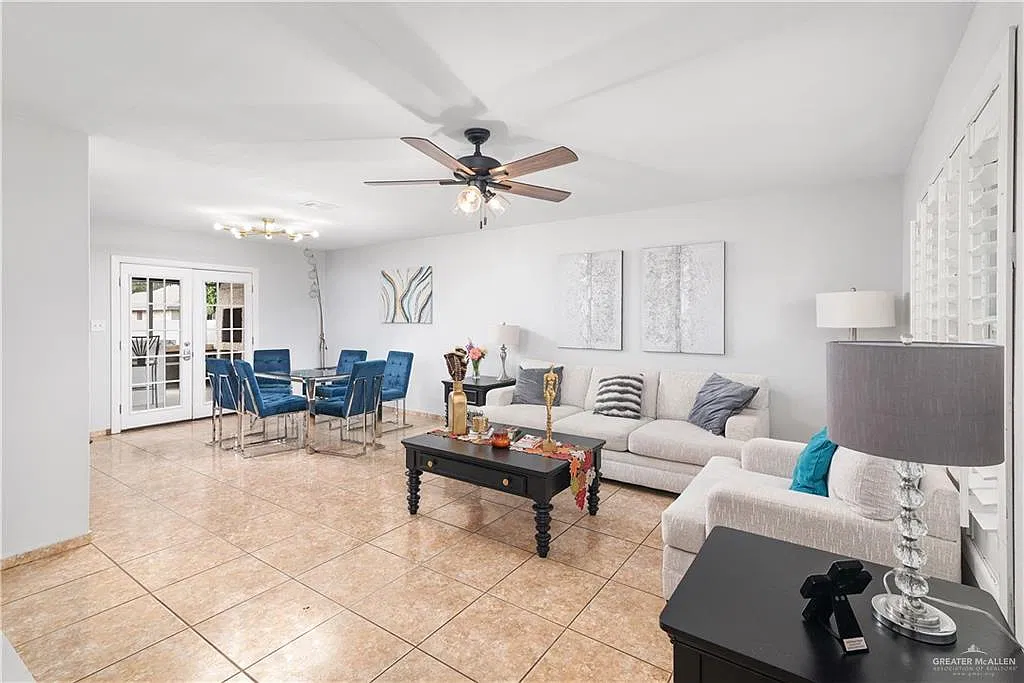 3 bed, 2.5 bath, 1646 sqft, $2,000 — Photo 4