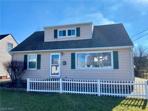 30028 Warren Rd, Wickliffe, OH 44092