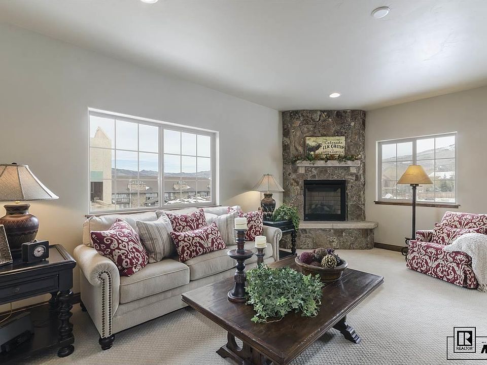 1st image of 459 Willett Heights Ct Unit 32