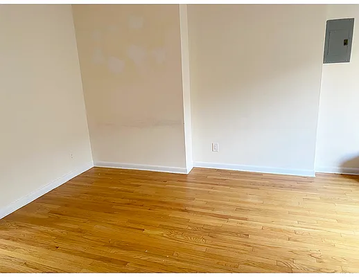 Rented by Waverly Realty Associates | media 6