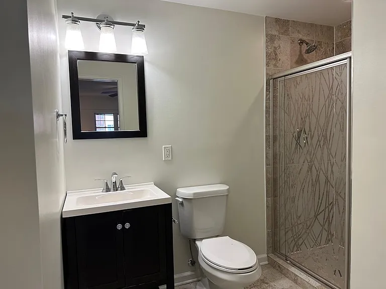 Entry Level en suite bathroom