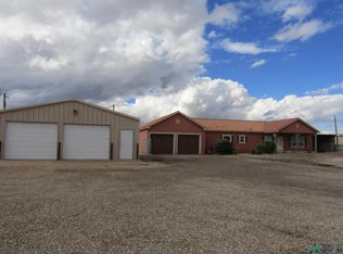 1401 W Bowman Dr, Artesia, NM 88210