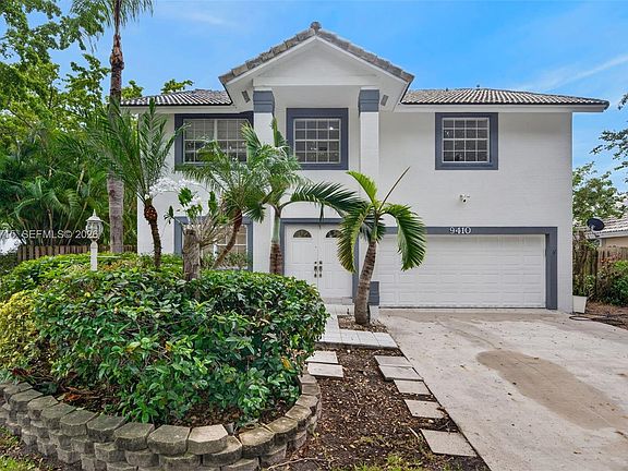 3rd image of 9410 SW 212th Ter