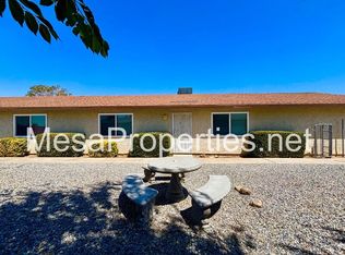 21460 Laguna Rd #C, Apple Valley, CA 92308