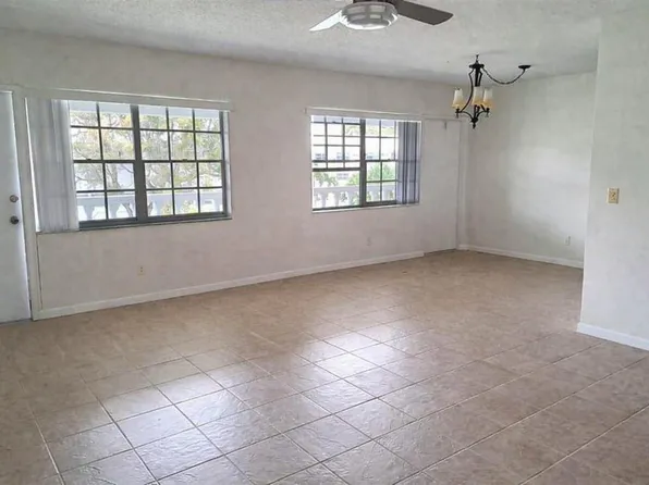 2455 NE 51st St, Fort Lauderdale, FL