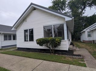 713 S 10th St, Vincennes, IN 47591