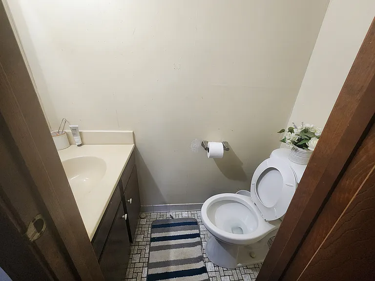 10 Kenaware Ave #1 — Photo 10